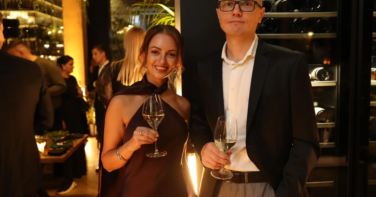 GALERII ⟩ Glamuur ja ojadena voolav šampanja! Vaata, kes tulid kohale uhke Golden Gate ärihoone avapeole