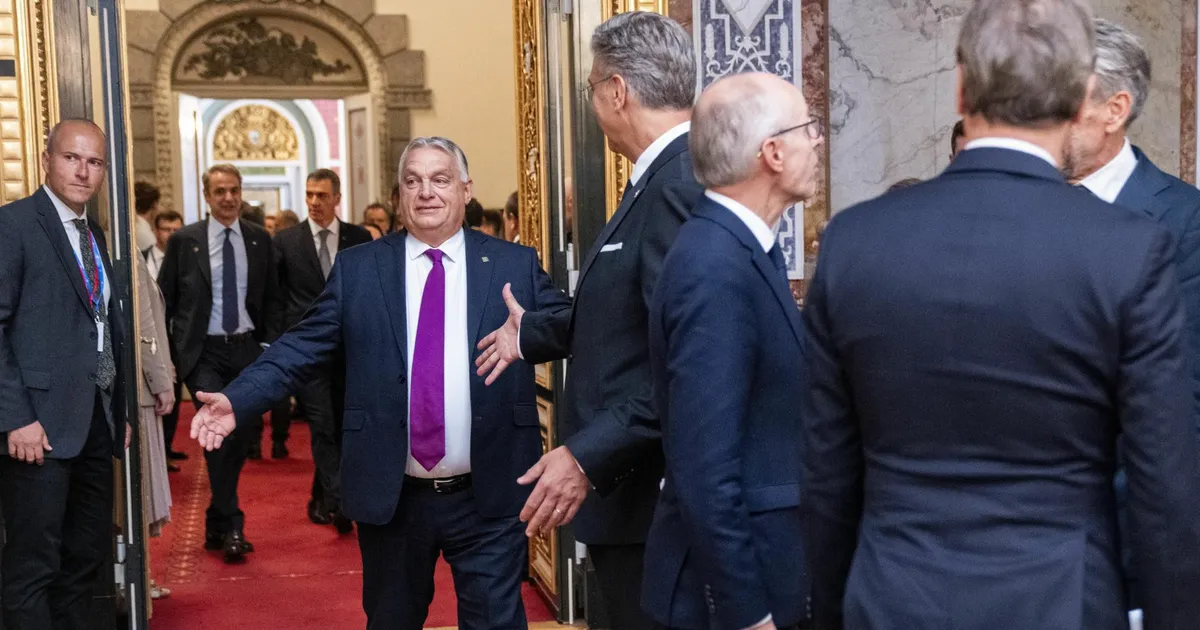 Ungarit ja Belgiat veenma kogunenud ELi liidrid jäid ajahätta