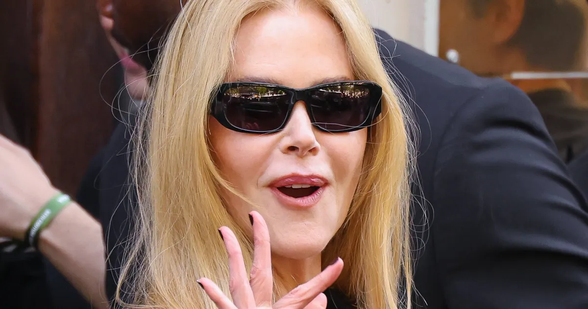 NÄRVIDE RAHUSTAMINE? ⟩ Nicole Kidman läks pärast mehest lahkuminekut matkama