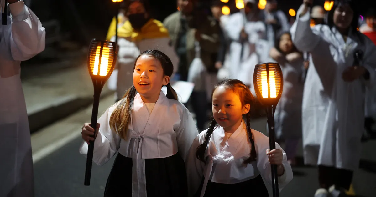Lõuna-Korea president vabandas riigi eksimuste pärast välismaale lapsendatute ees