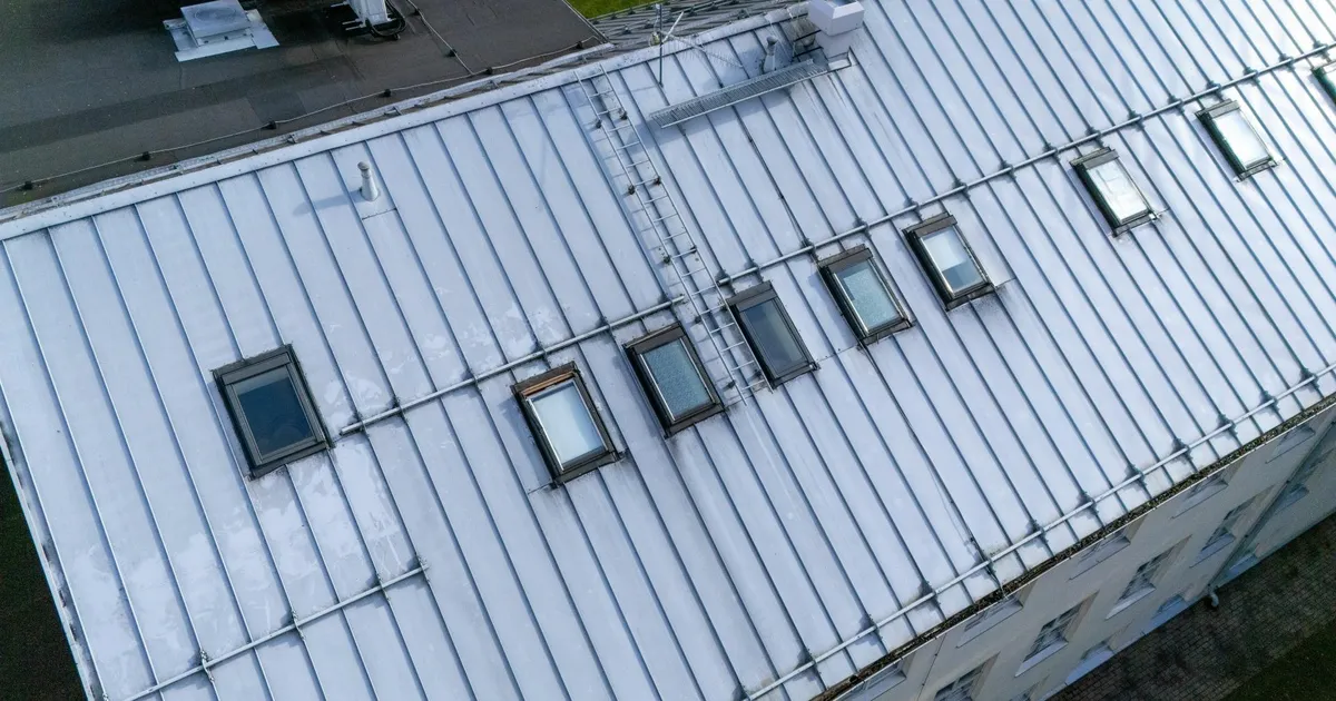 NAGU FILMIS ⟩ Kurjategijad ründasid hooldekodusid kõrgustest