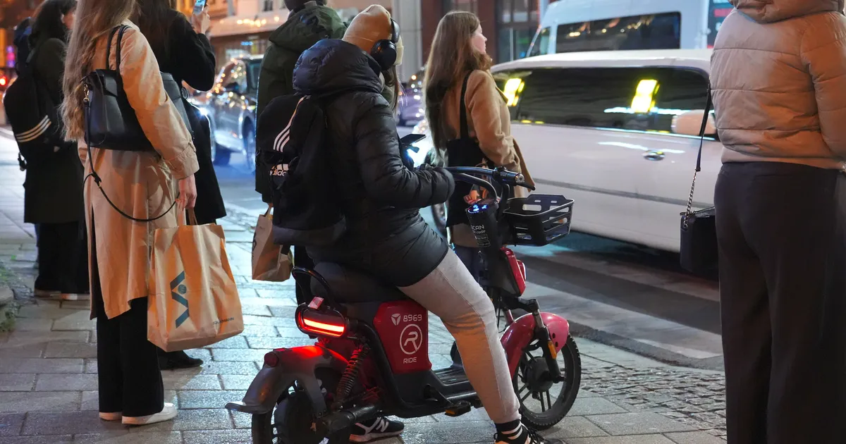 TRAGÖÖDIA ⟩ Läti peatas pärast kahe 13-aastase tüdruku surma pisimopeede rentiva firma tegevuse