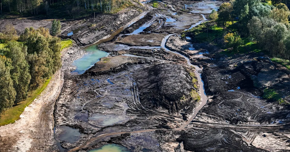 GALERII, VIDEO ⟩ Nässmõisa järv puhastatakse mudast