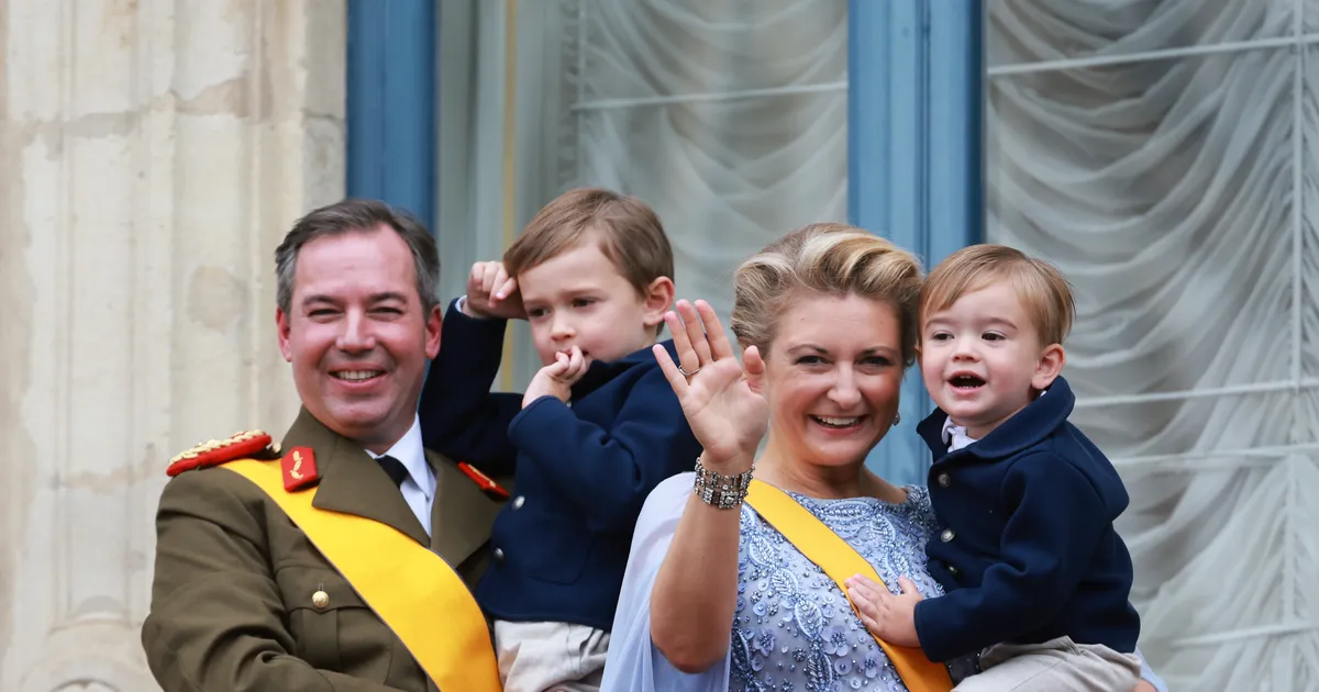 VIDEO ⟩ Suurhertsog Henri andis Luksemburgi trooni üle oma pojale Guillaume'ile