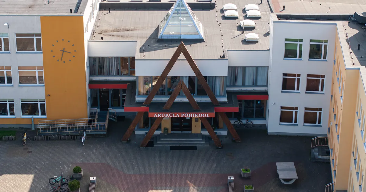 Ministeerium algatab õpilasi keskmise hinde alusel jagava kooli suhtes järelevalve