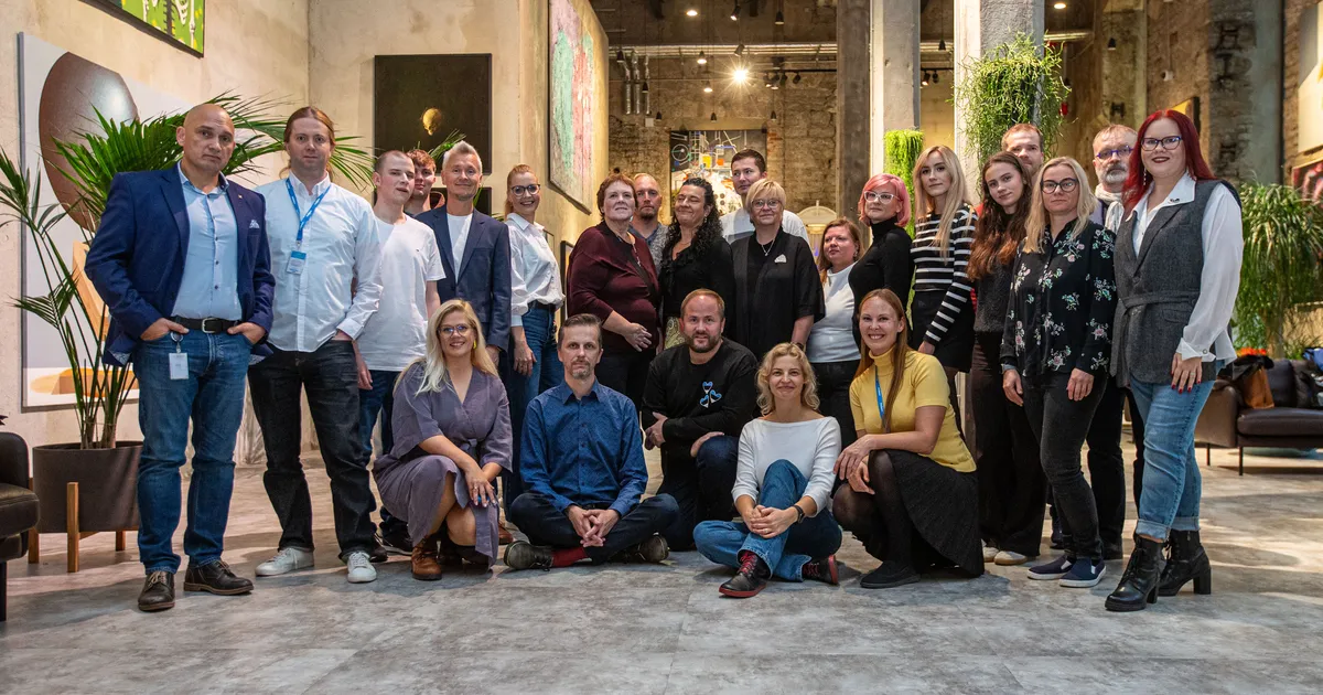 GALERII ⟩ Postimehe ajakirjanduskoolis startis seitsmes lend