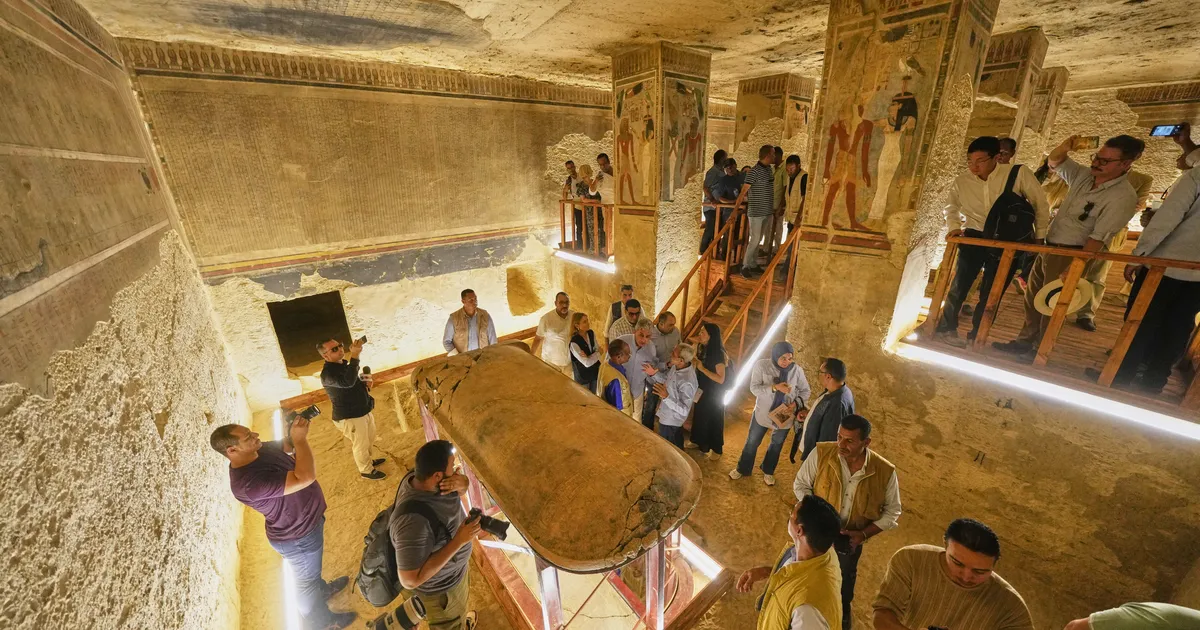 Egiptus avas avalikkusele Kuningate oru ühe suurima hauakambri