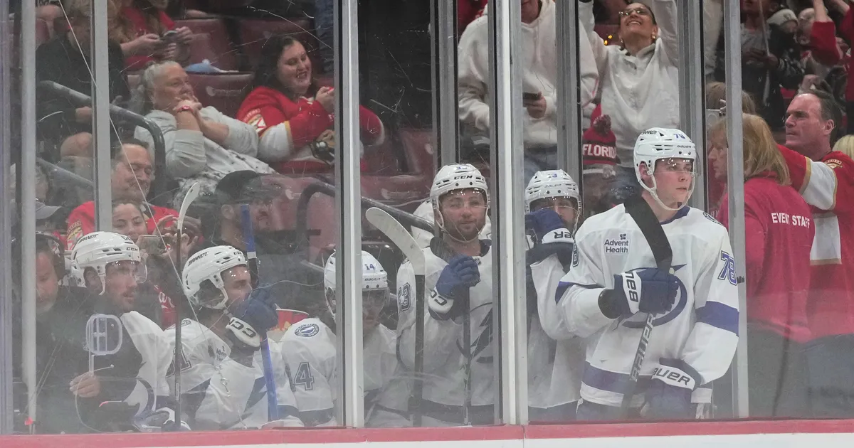 VIDEO ⟩ NHLis lõõmavad kired juba hooaja eel: kontrollmatšis jagati üle 300 trahviminuti ja 13 eemaldamist