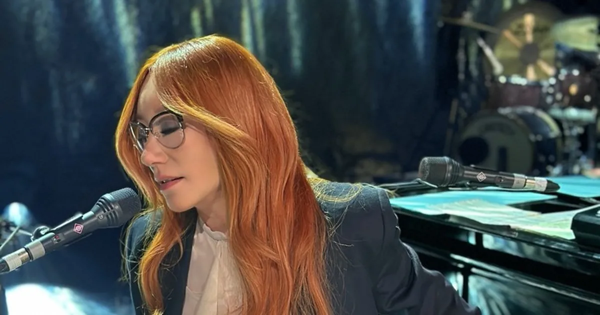 HAAVATAV JA LIIGUTAV ⟩ Armastatud Tori Amos toob esmakordselt oma sütitava muusika Tallinna