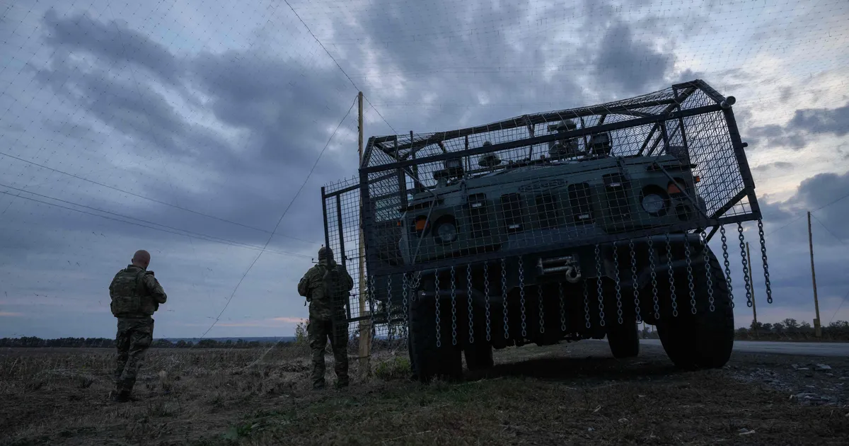BLOGI ⟩ 1322. sõjapäev Ukrainas: Ukraina ründas droonidega Tjumeni naftatöötlemistehast