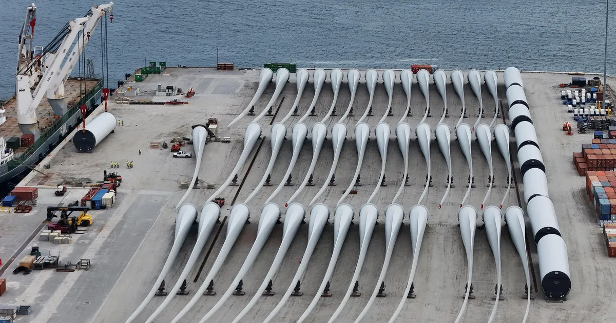 Raskustes Taani meretuuleparkide gigant Orsted kaasas suure summa