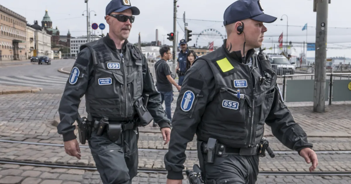 Yle: Helsingi politseiuurijat kahtlustatakse naiskahtlusaluse vägistamises