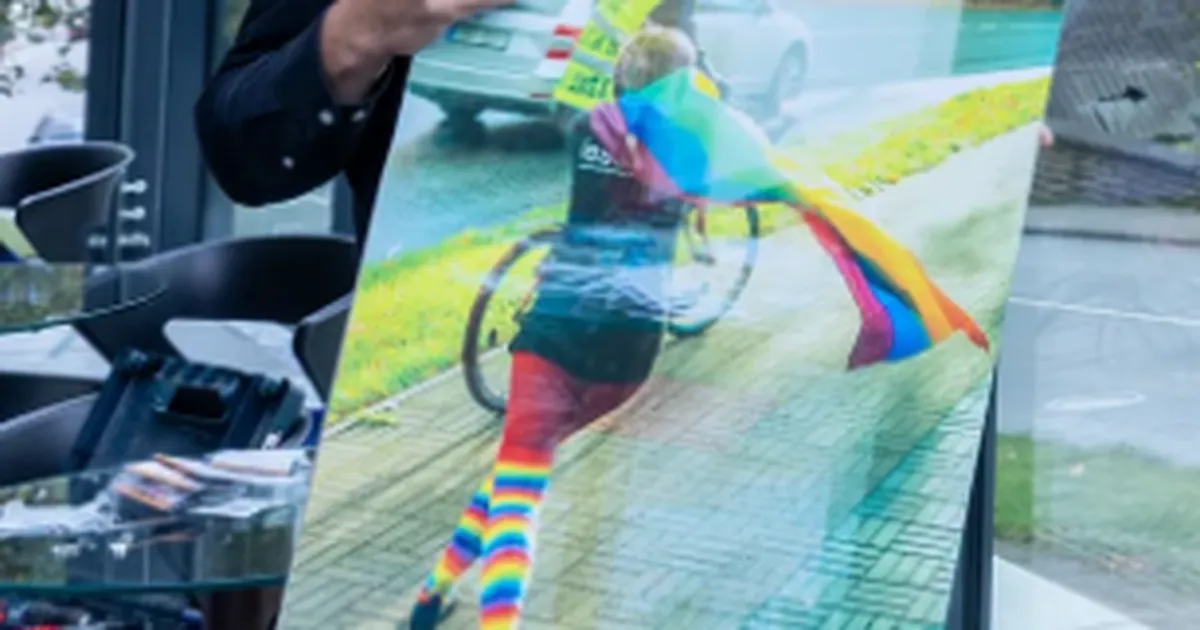 FOTO ⟩ Rakvere LGBT+ festivali näitus tekitas pahameelt: «Nende meelest kunst, minu arvates aga väärastunud maailm!»