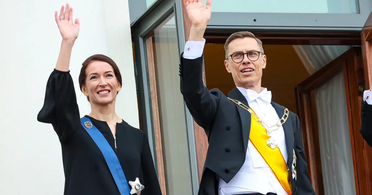 YLE ⟩ Soome presidendipalee kohal tiirutas keelatud droon