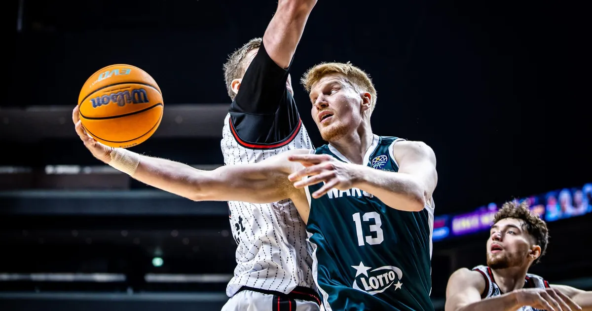 Tassi hiilgavast kaitsest ei piisanud, võikalt kukkunud Rytase tagamees lahkus kanderaamil