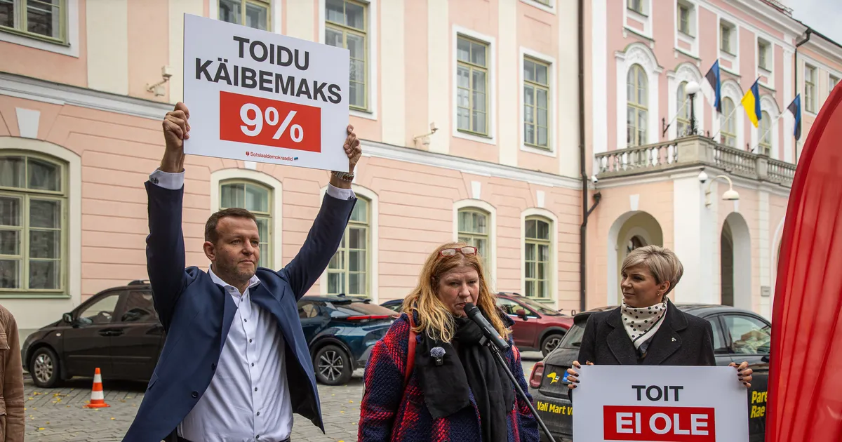 GALERII JA VIDEO ⟩ Sotside meeleavaldusele tulid kohale ka keskerakondlased