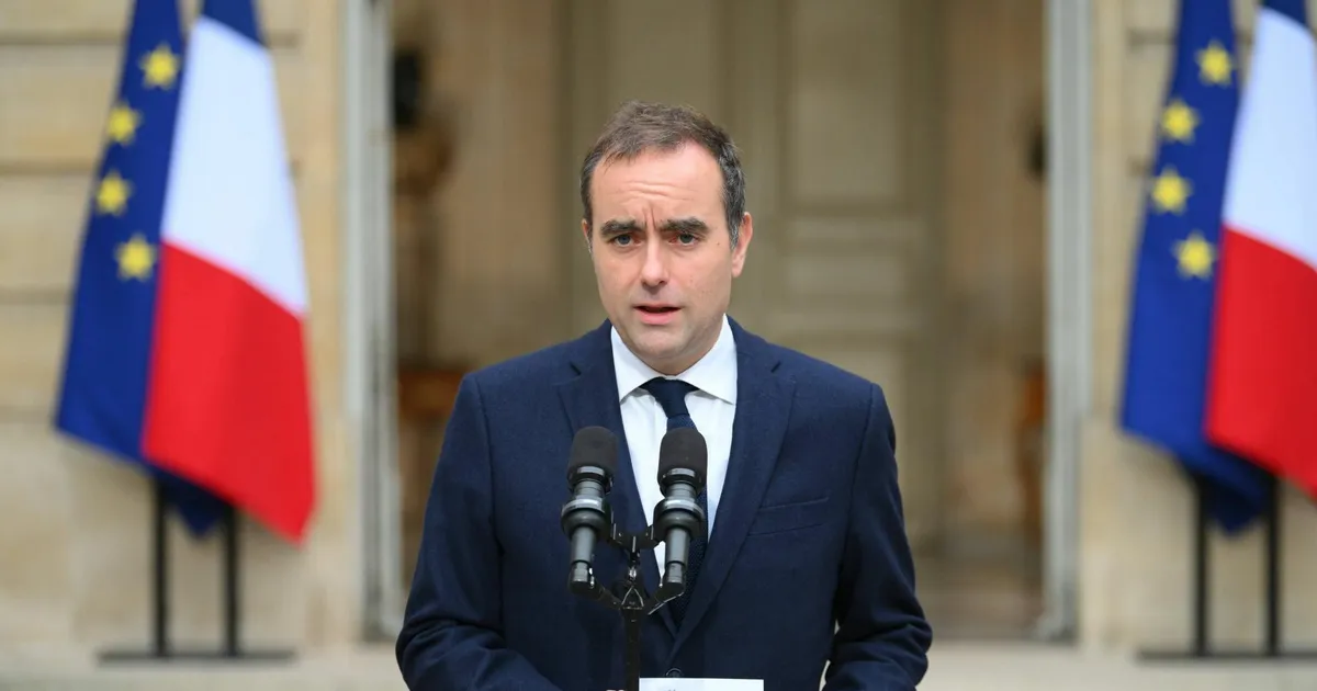 ÜLEVAADE ⟩ Prantsusmaa tühikäigul valitsusjuht üritab vältida erakorralisi valimisi