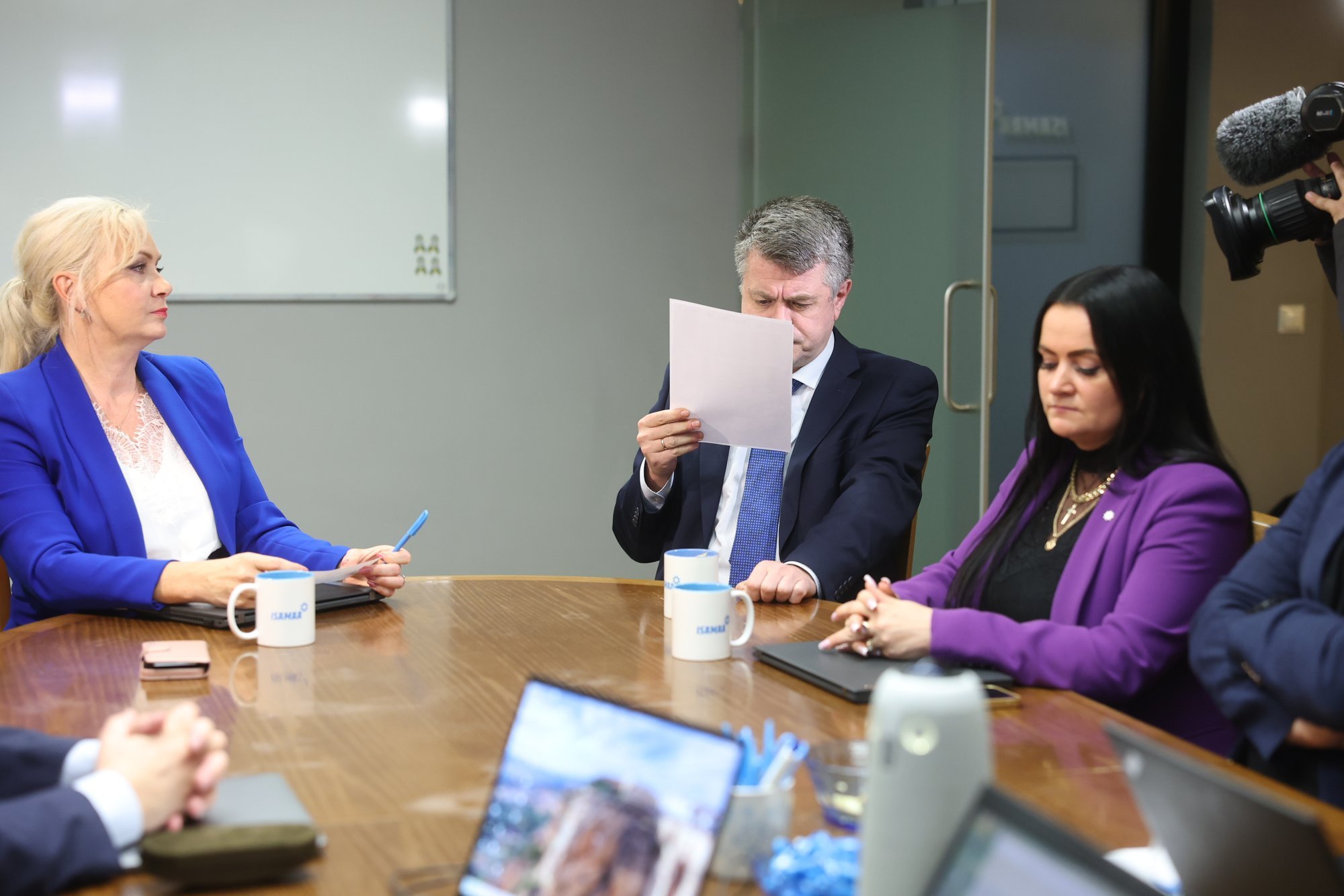 Tallinna sotsid, oravad ja parempoolsed ei kavatse Isamaa küsimustevooru kaasa teha