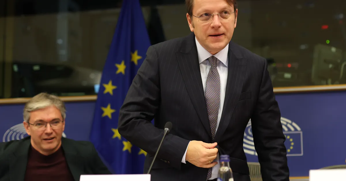 Von der Leyen kavatseb arutada spionaažisüüdistusi Ungari volinikuga