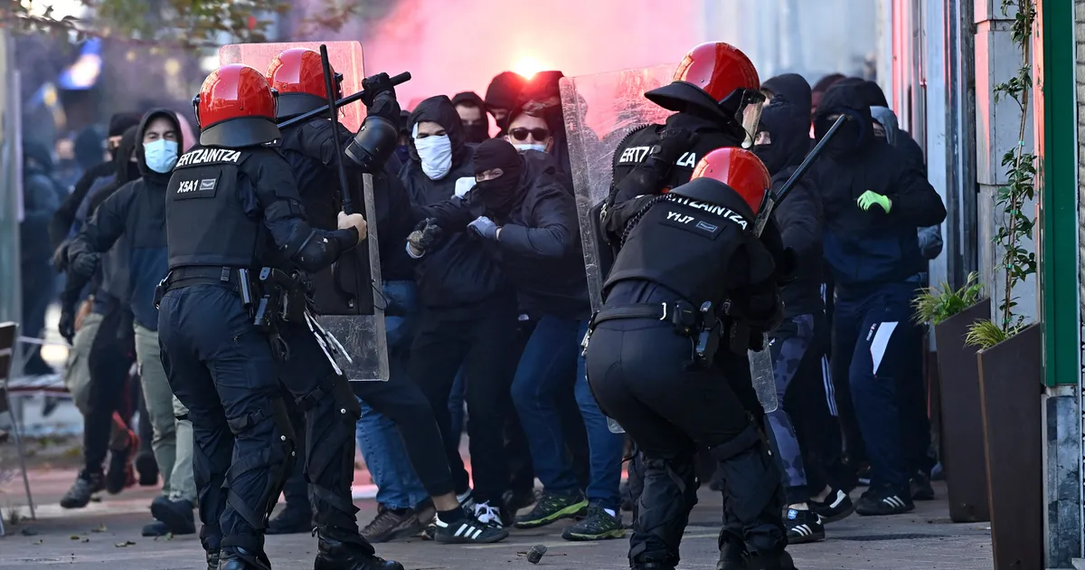 Hispaania frankistide meeleavaldusel läks löömaks