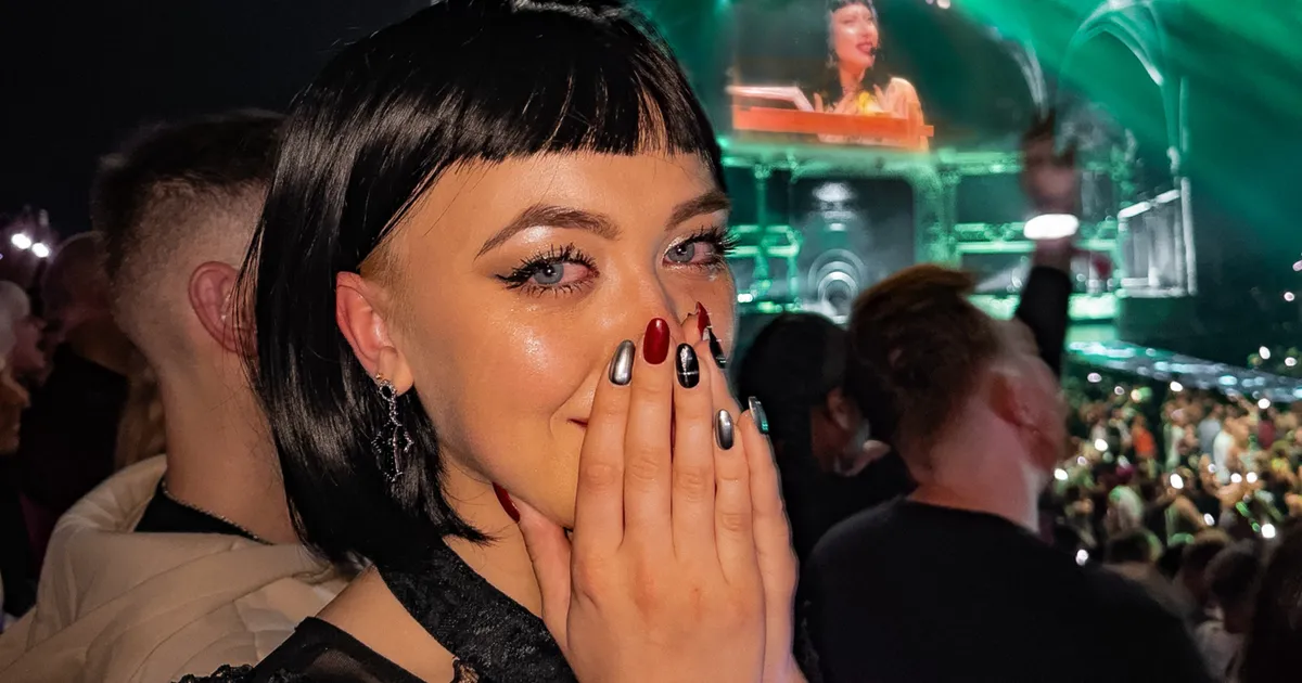 Hirmkallid piletid, pisarad ja unustamatu õhtu: tiktokker Lisabet Loigu hullumeelne elamus Manchesteris