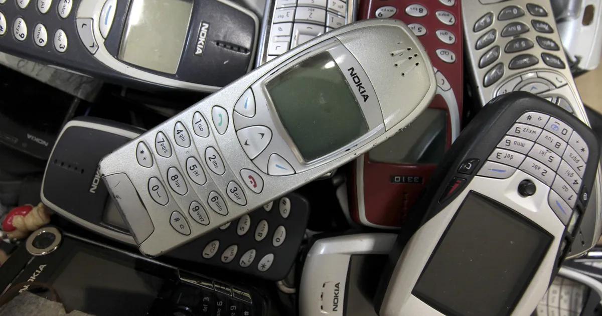 TAGASI 90NDATESSE ⟩ Kas varsti peab reisimiseks soetama eraldi mobiiltelefoni?