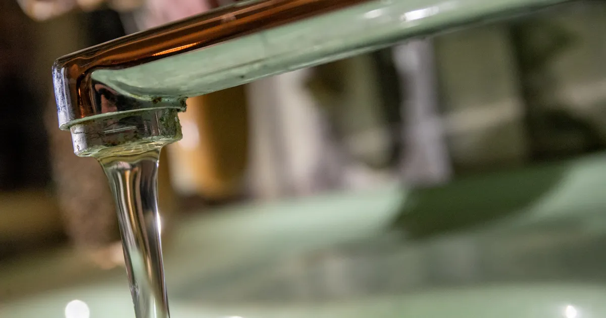 Kuressaare Veevärk lükkas ümber levinud info reostunud kraaniveest