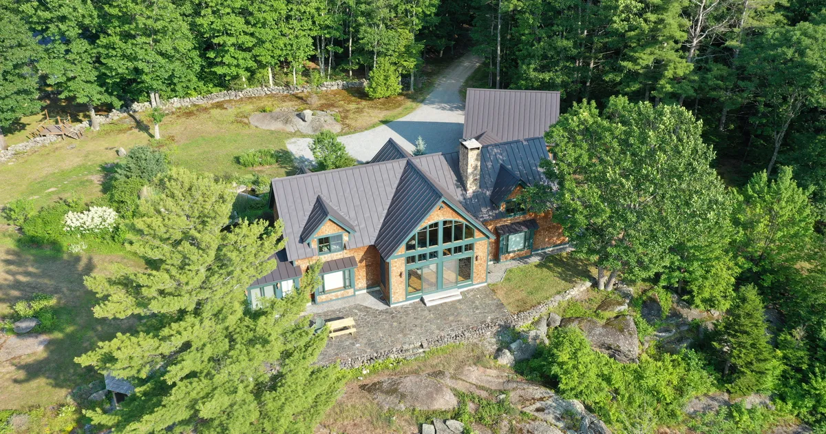 Seksuaalkurjategija Ghislaine Maxwelli viimast pelgupaika ei taheta isegi allahindlusega osta: sünge minevik tekitab ostjates vastikust