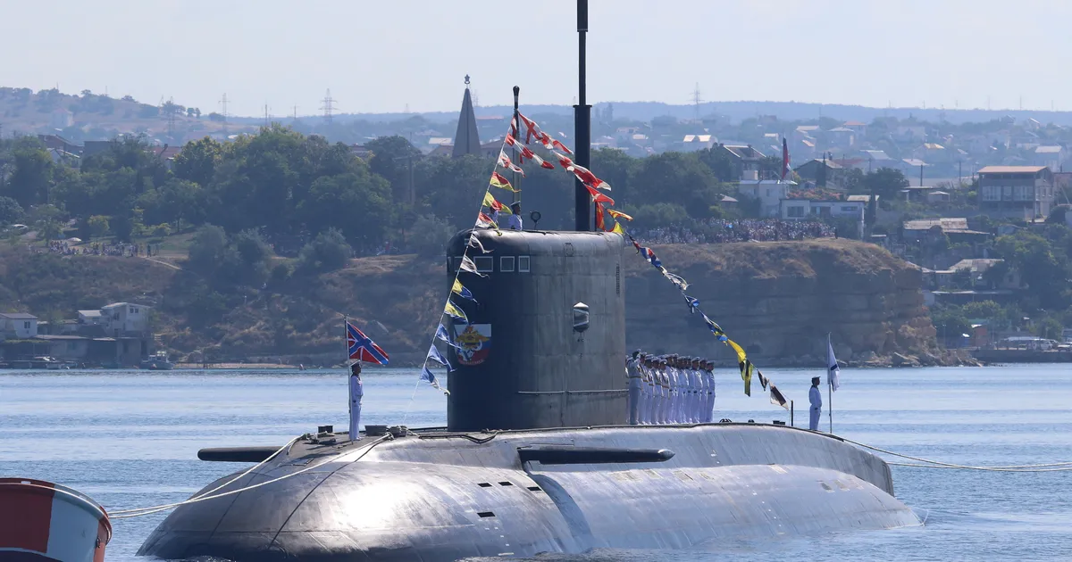 Rootsi sõjavägi jälgib Läänemerel «liipavat» Vene allveelaeva