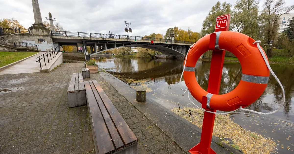 Kevadel valminud kaldapromenaad saab oktoobri lõpuks piirded