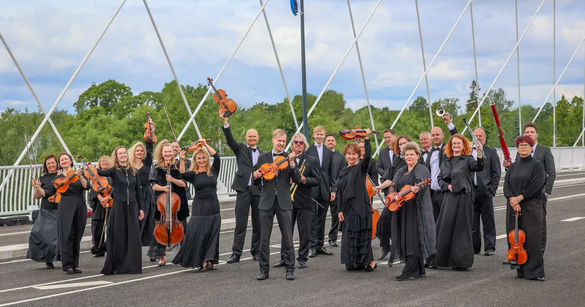 Linnaorkester suunab algaval hooajal pilgu noortele