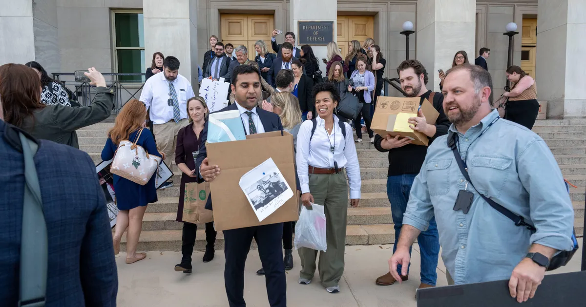 Pentagoni hakkavad peavoolumeedia asemel kajastama MAGA-väljaanded ja Türgi vabakutselised