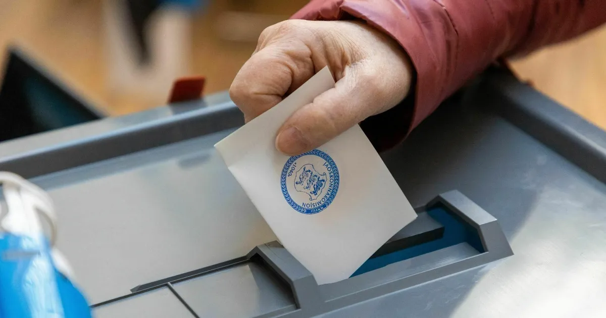 MÕISAKÜLA ⟩ Ema ja tütar – kaks täiesti erinevat valikut