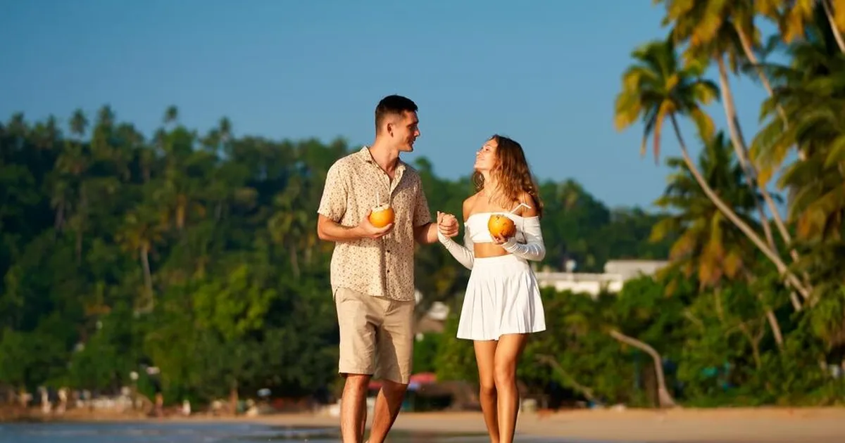 KAS NÕUSTUD? ⟩ Etiketikuninganna paljastas seitse käitumisviga, mis puhkajast matsliku mulje jätavad