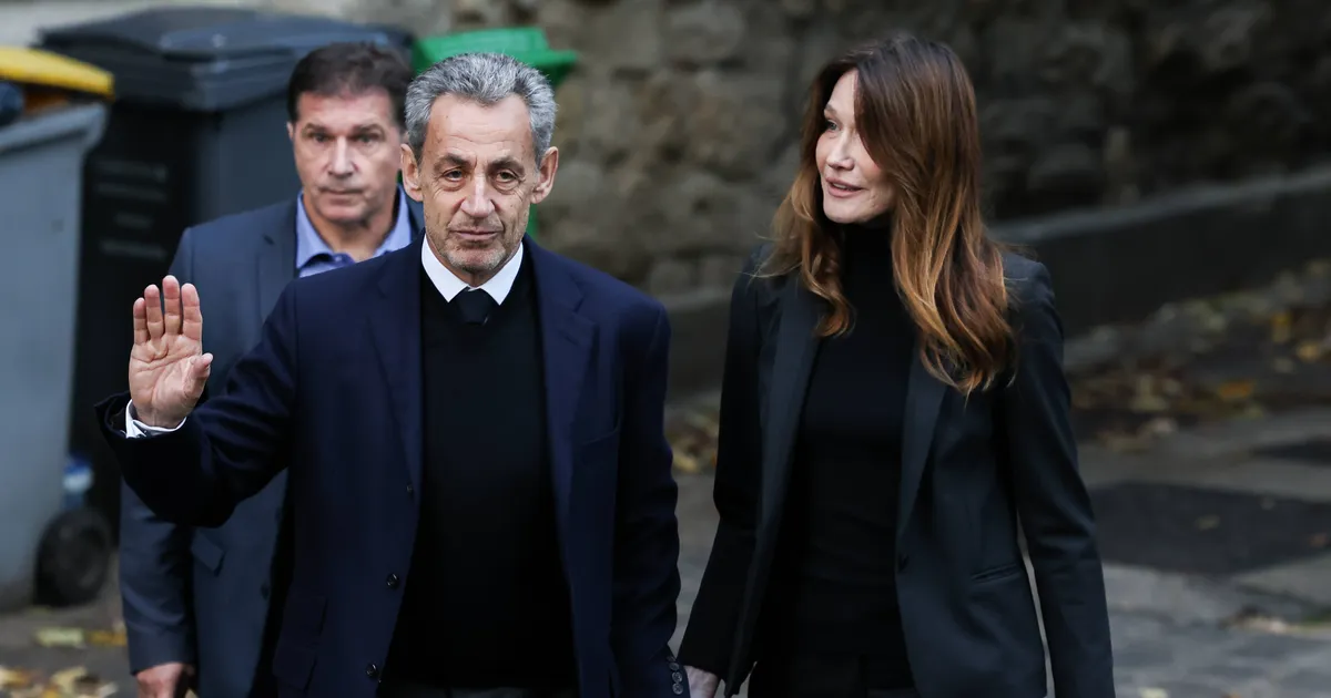 Trellide taha saadetud Prantsuse ekspresident Sarkozy jättis oma naisega hüvasti