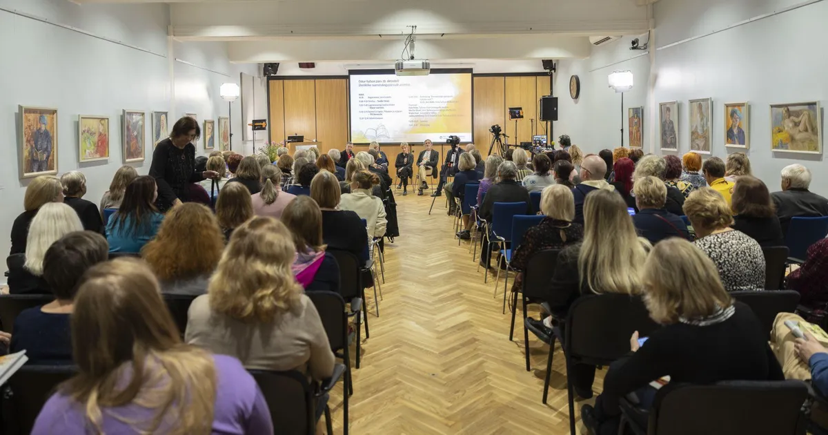 Kirjandusmuuseumis avati üleriigilised raamatukogupäevad ja näitus