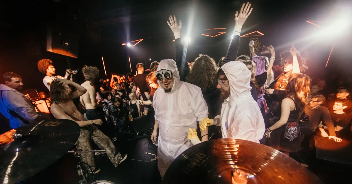 GALERII ⟩ Puuksunaljad ja adrenaliin: Tšehhi grindcore'i suursaadik Gutalax andis Tallinnas pöörase ja unustamatu kontserdi