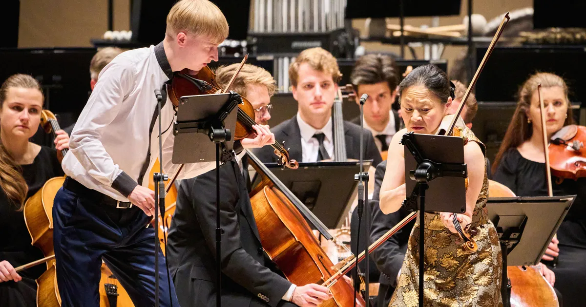 New York Times: Arvo Pärdi vääriline juubelikontsert Carnegie Hallis, noore viiuldaja Aaviku vapustav debüüt