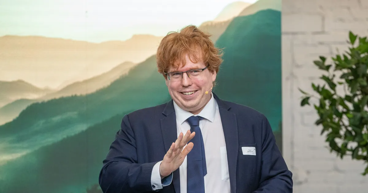 3 MILJARDIT INVESTEERINGUID ⟩ Skeleton panustab Poolale