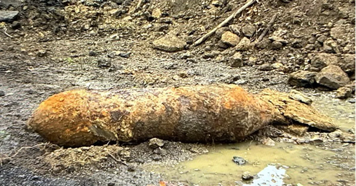 FOTO ⟩ Narvas leiti ehituse käigus lennukipomm