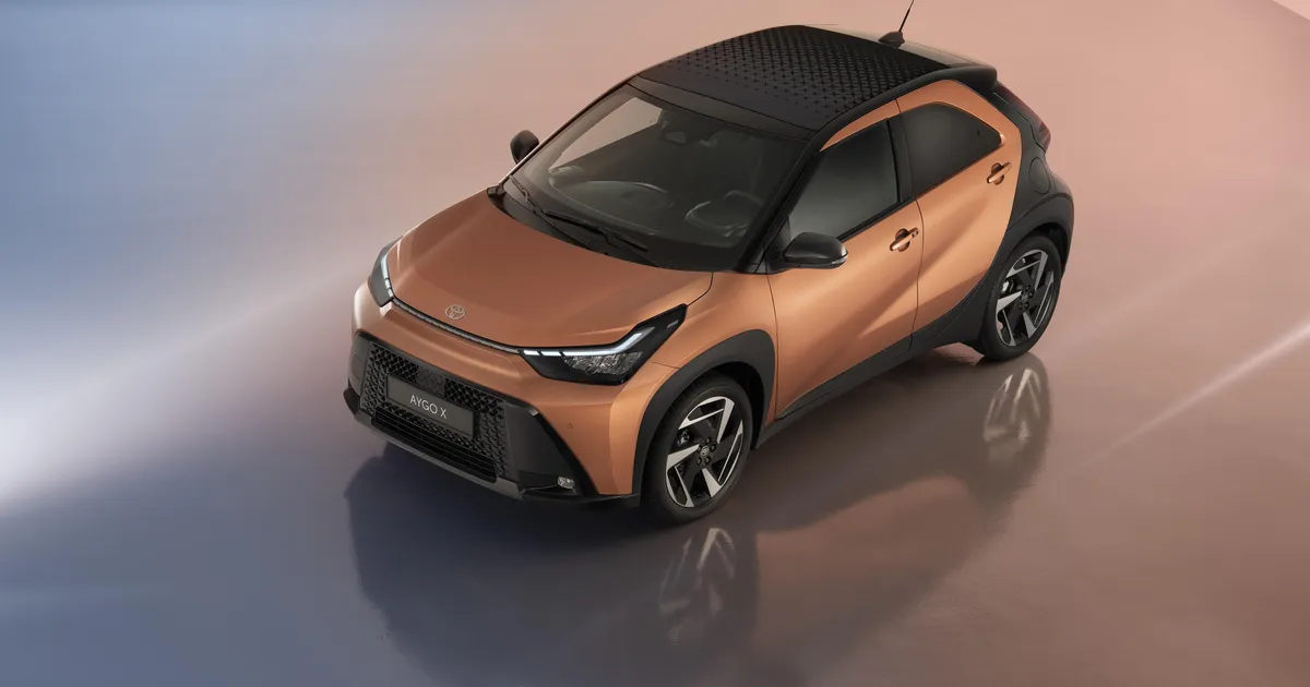 Toyota Aygo X – müügile jõudis esimene täishübriid kompaktautode seas