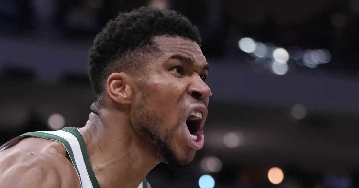 VIDEO ⟩ Antetokounmpo tegi ajalugu, ent enam räägitakse NBA ajuvabast reeglitõlgendusest