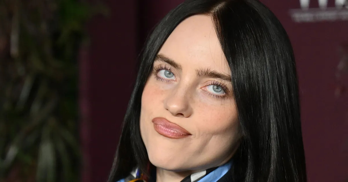 VIDEO ⟩ Piinlik olukord: Mark Zuckerberg reageeris kohmetult, kui Billie Eilish kutsus miljardäre üles oma raha ära andma