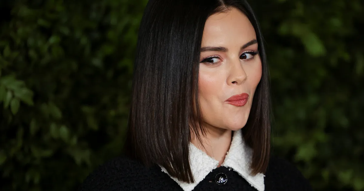 FOTOD ⟩ Selena Gomezi «uus» nägu on nii teistsugune, et lauljat ei tunne äragi