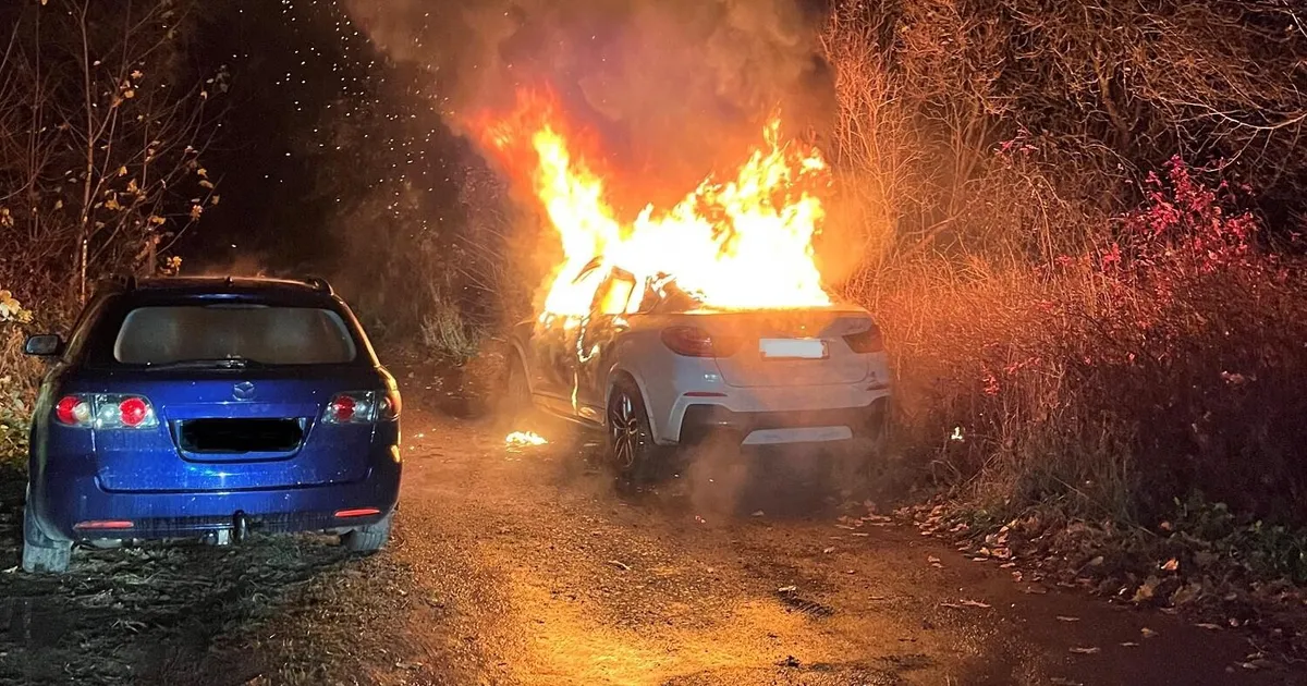 Narvas hävis põlema süttinud sõiduauto