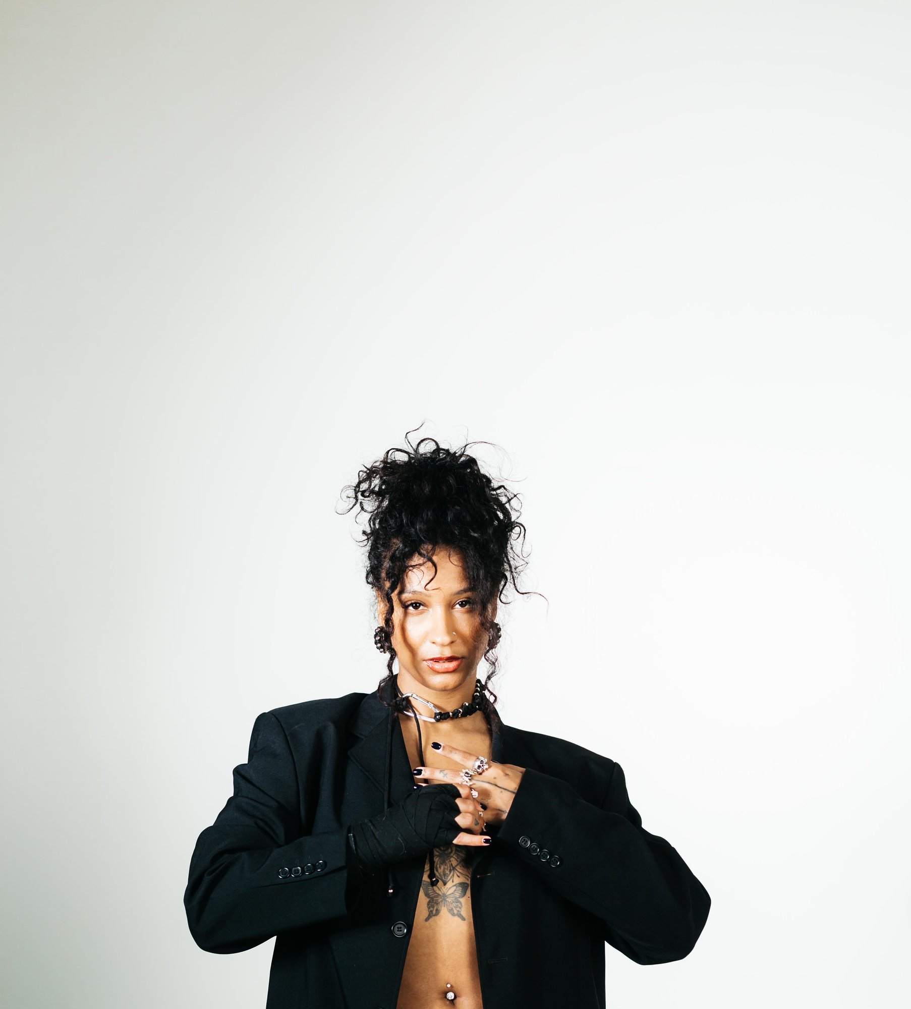 Podcast „TÄHETUND“ | Yasmyn esmakordselt abielust: midagi pole muutunud, kodus ikka naerame ja lollitame