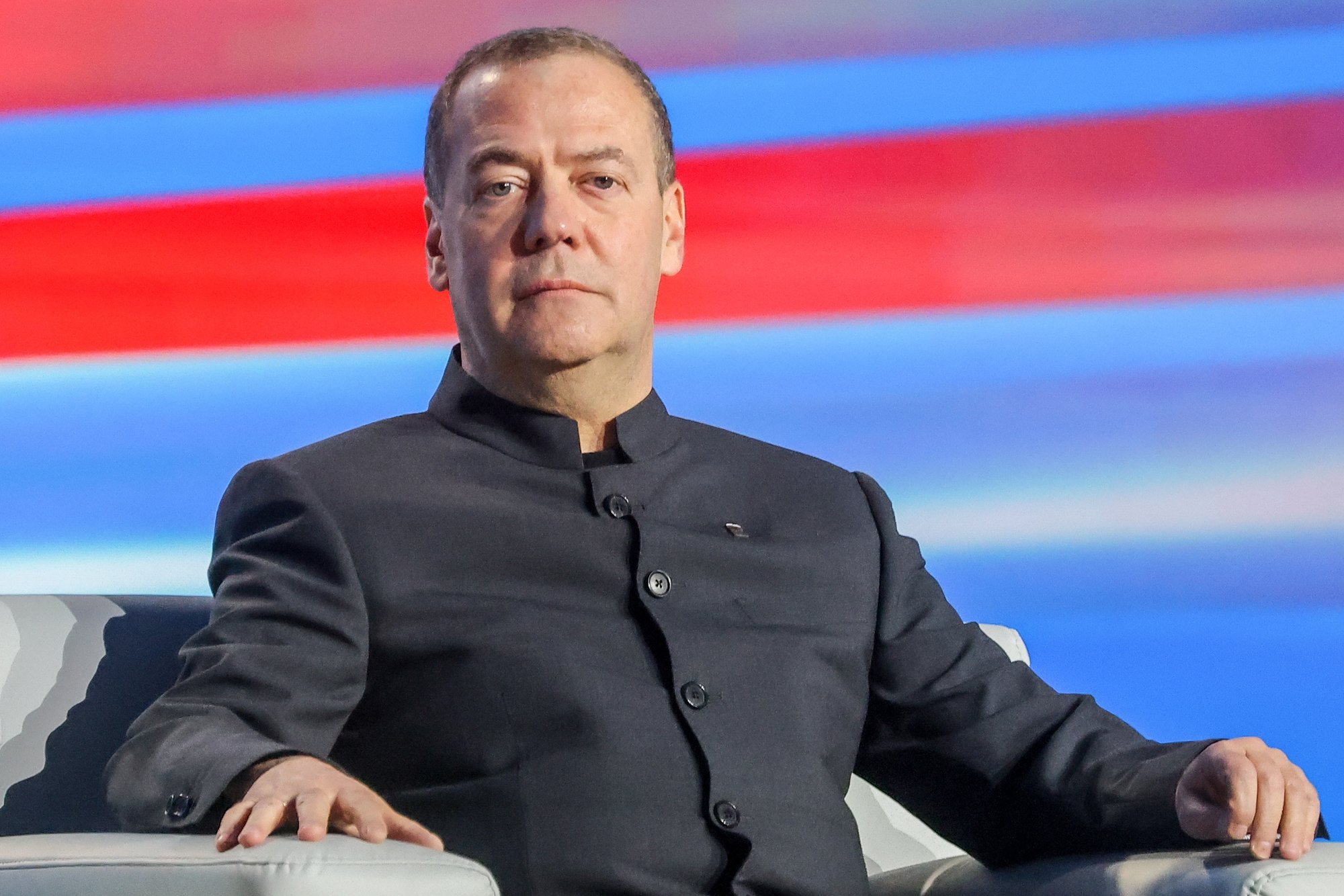 Zahharova sõnul ei tekita USA sanktsioonid mingeid probleeme, aga Medvedevi arvates on need sõjaakt