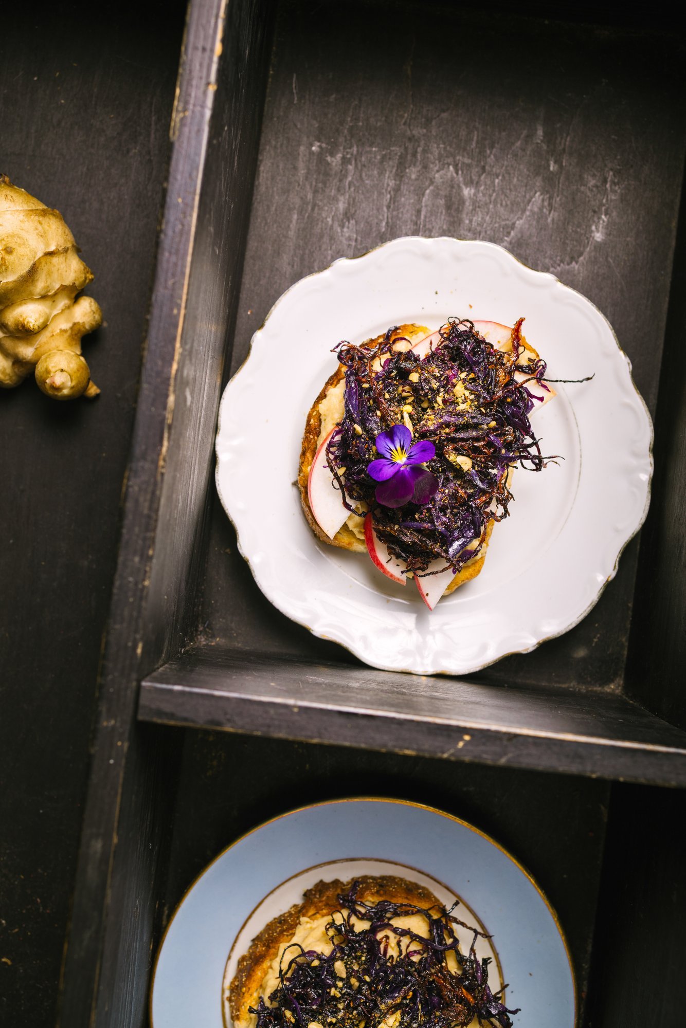 RETSEPTID | Või ja toorjuustu asemel: kolm vahvat taimset määret, mille saad blenderis minutiga kokku suristada