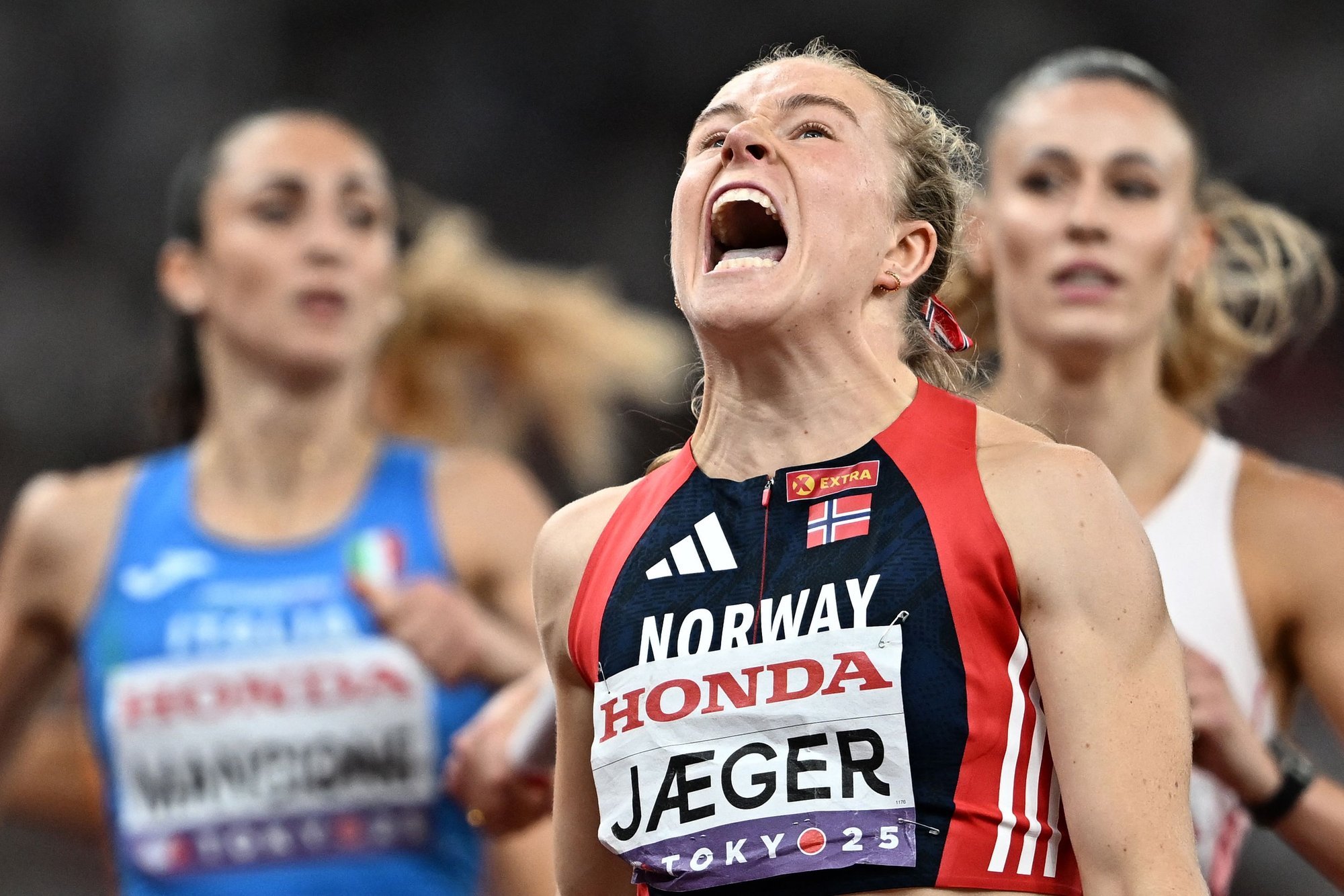 Kõik riided seljast! Norra kergejõustiklane sai Jaapani kuumaveeallikaid külastades šoki