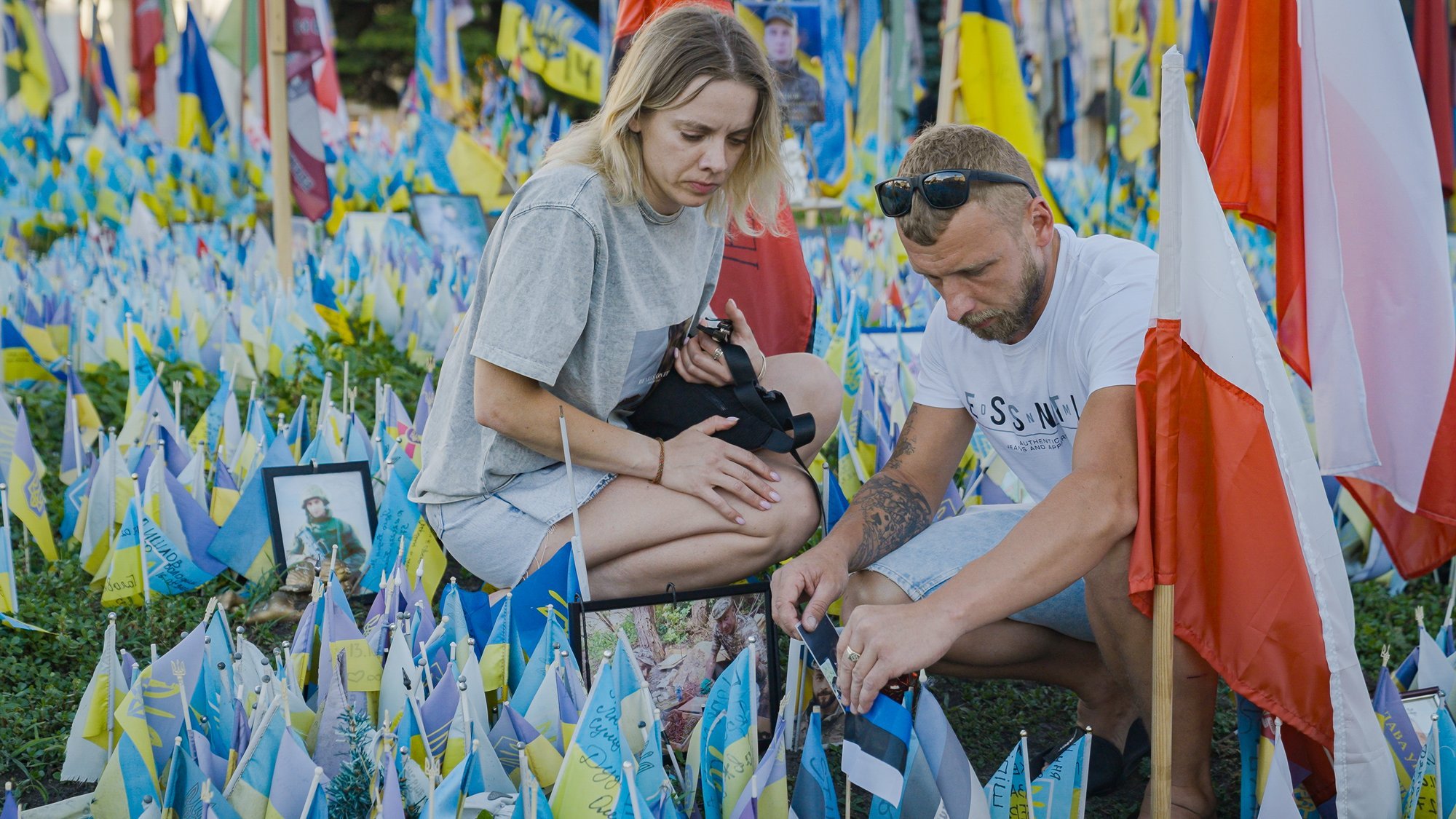 Karm „Sinikollane“. Eesti vabatahtliku rindemeediku otsuseid Ukraina sõjas on raske mõista